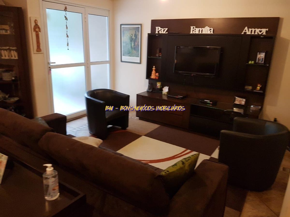 Casa, 3 quartos, 106 m² - Foto 2