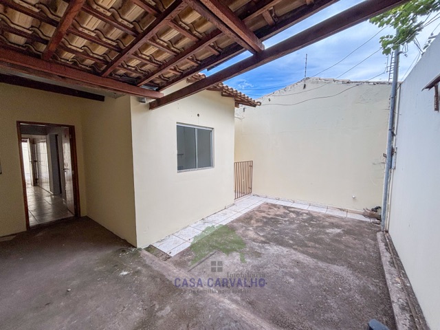 Casa 2 quartos e 2 banheiros, à venda, no bairro Jardim dos Estados em Corumbá