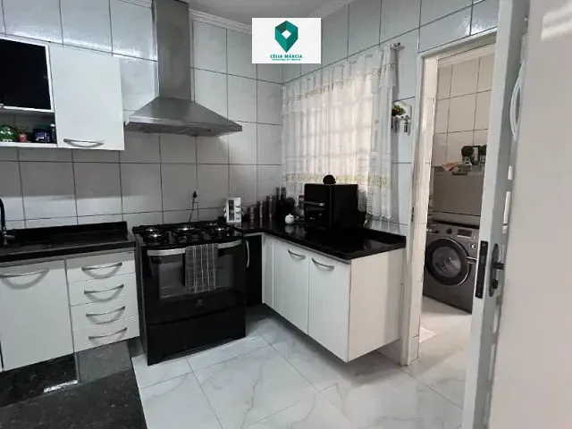 Casa com 140m² 3 quartos e 1 banheiro, à venda, no bairro Jardim Sarapiranga em Jundiaí