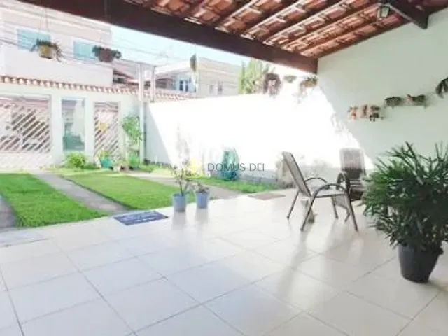 Casa com 200m² 4 quartos e 4 banheiros, à venda, no bairro Santo Agostinho em Volta Redonda