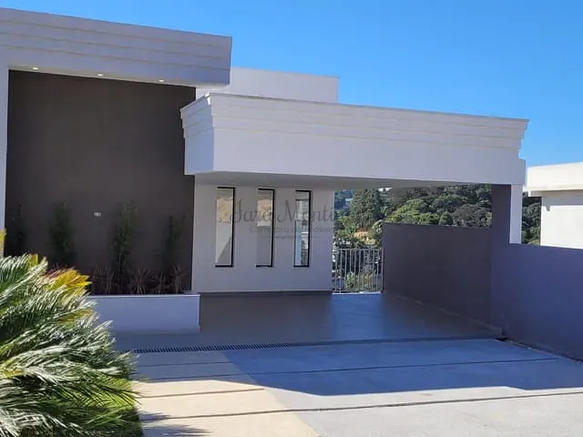 Casa com 600m² 3 quartos e 2 banheiros, à venda, no bairro Jardim Caiapiá em Cotia