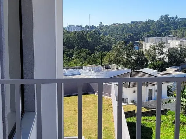 Casa com 600m² 3 quartos e 2 banheiros, à venda, no bairro Jardim Caiapiá em Cotia