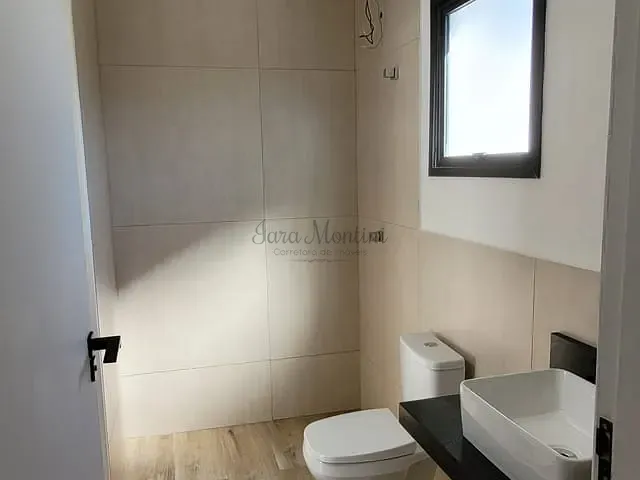 Casa com 600m² 3 quartos e 2 banheiros, à venda, no bairro Jardim Caiapiá em Cotia