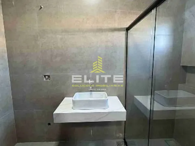 Casa com 420m² 3 quartos e 4 banheiros, à venda, no bairro Green Park em Sorriso