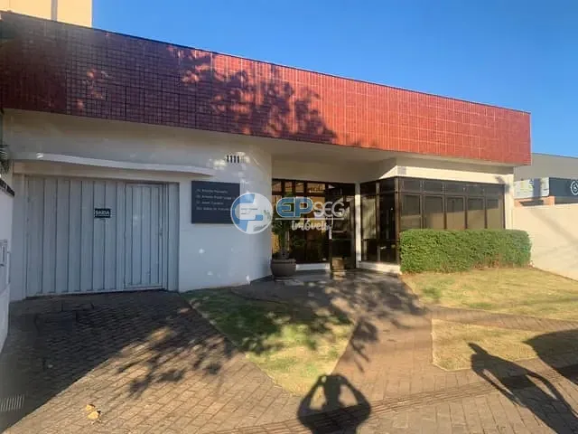 Casa com 508m², à venda, no bairro Centro em Londrina