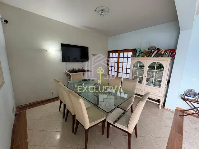 Casa com 460m² 3 quartos e 3 banheiros, à venda, no bairro Jardim Guanabara em Rio de Janeiro