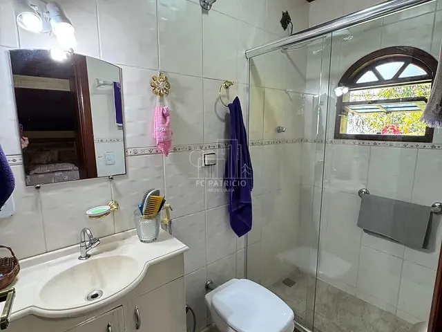 Casa com 960m² 3 quartos e 2 banheiros, à venda, no bairro Várzea Alegre em Guapimirim