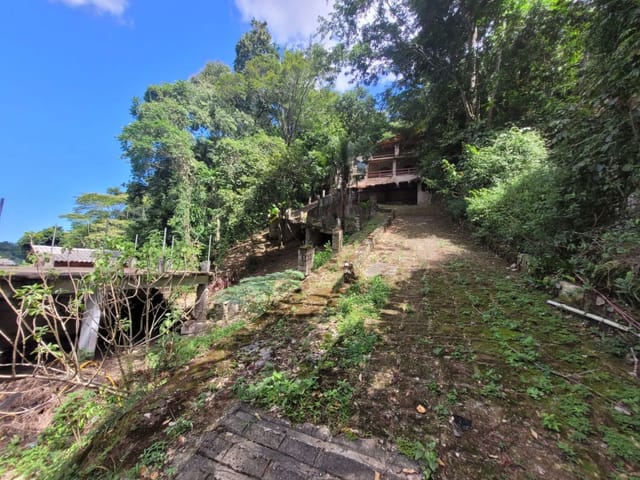 Casa com 750m² 3 quartos e 3 banheiros, à venda, no bairro Serra Grande em Niterói