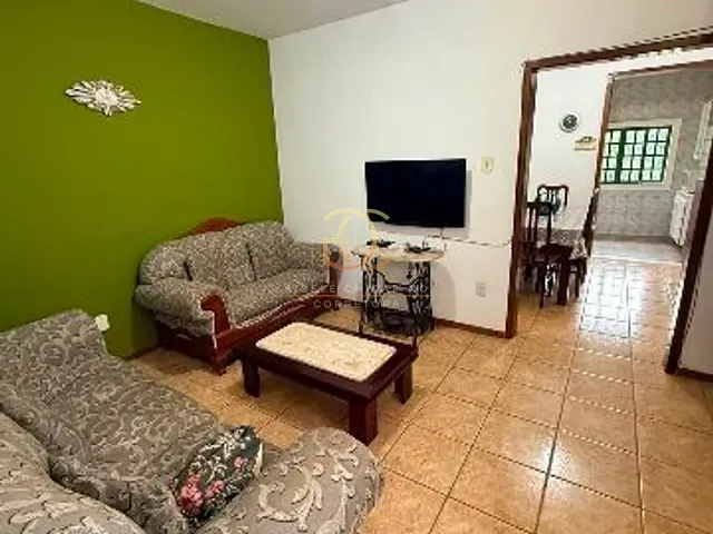 Casa 4 quartos e 3 banheiros, à venda, no bairro Pentagna em Valença