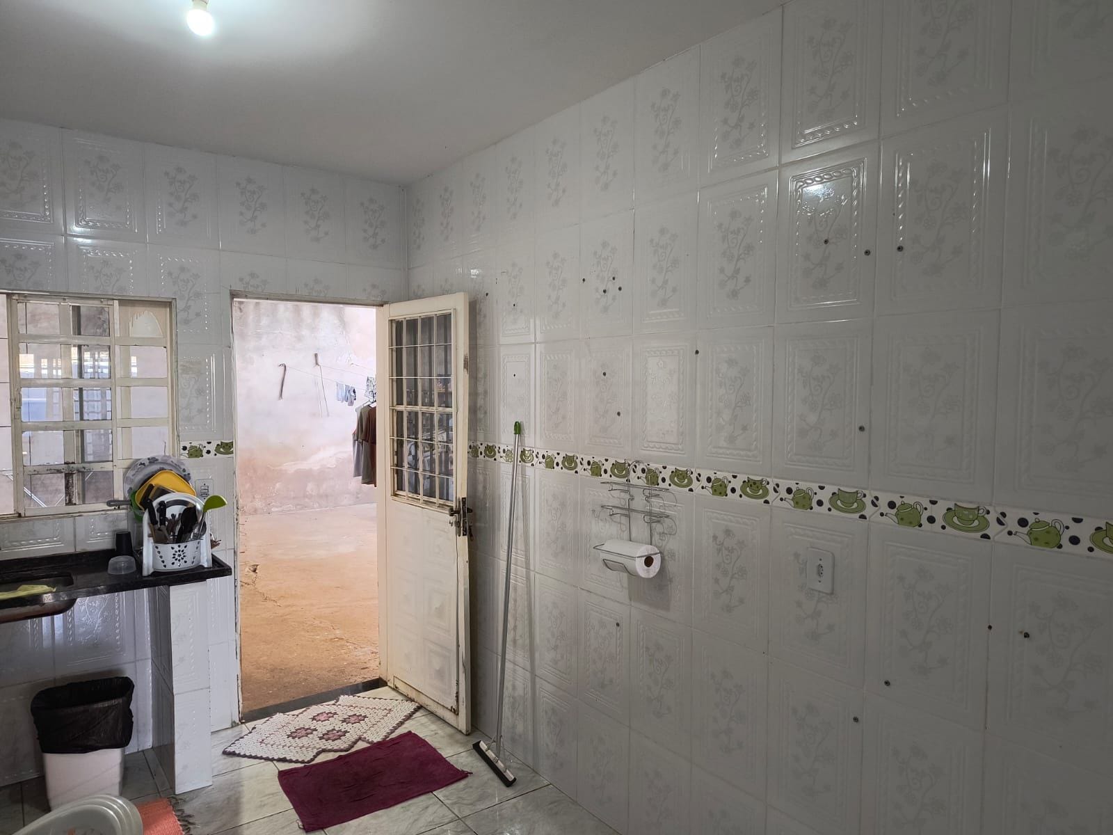 Casa à venda com 3 quartos, 180m² - Foto 8