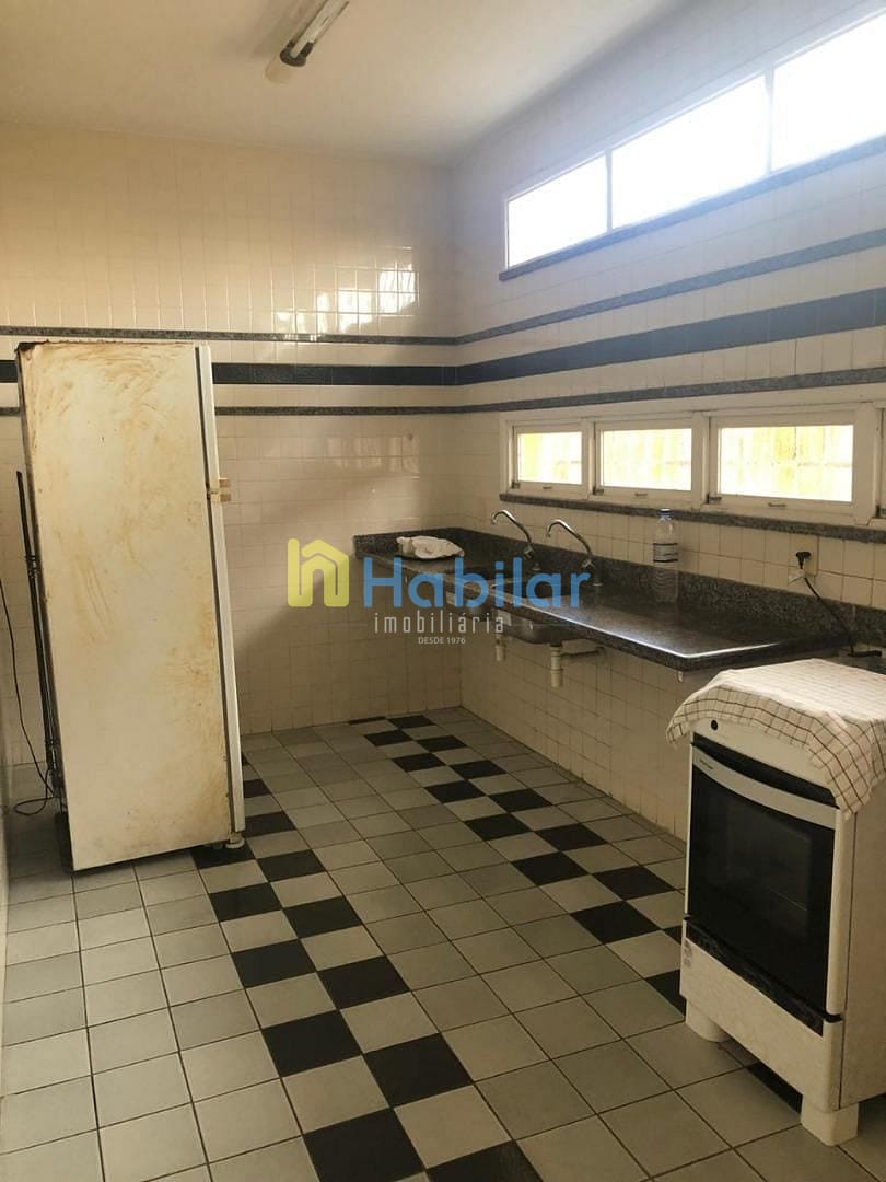 Casa à venda com 4 quartos, 284m² - Foto 12