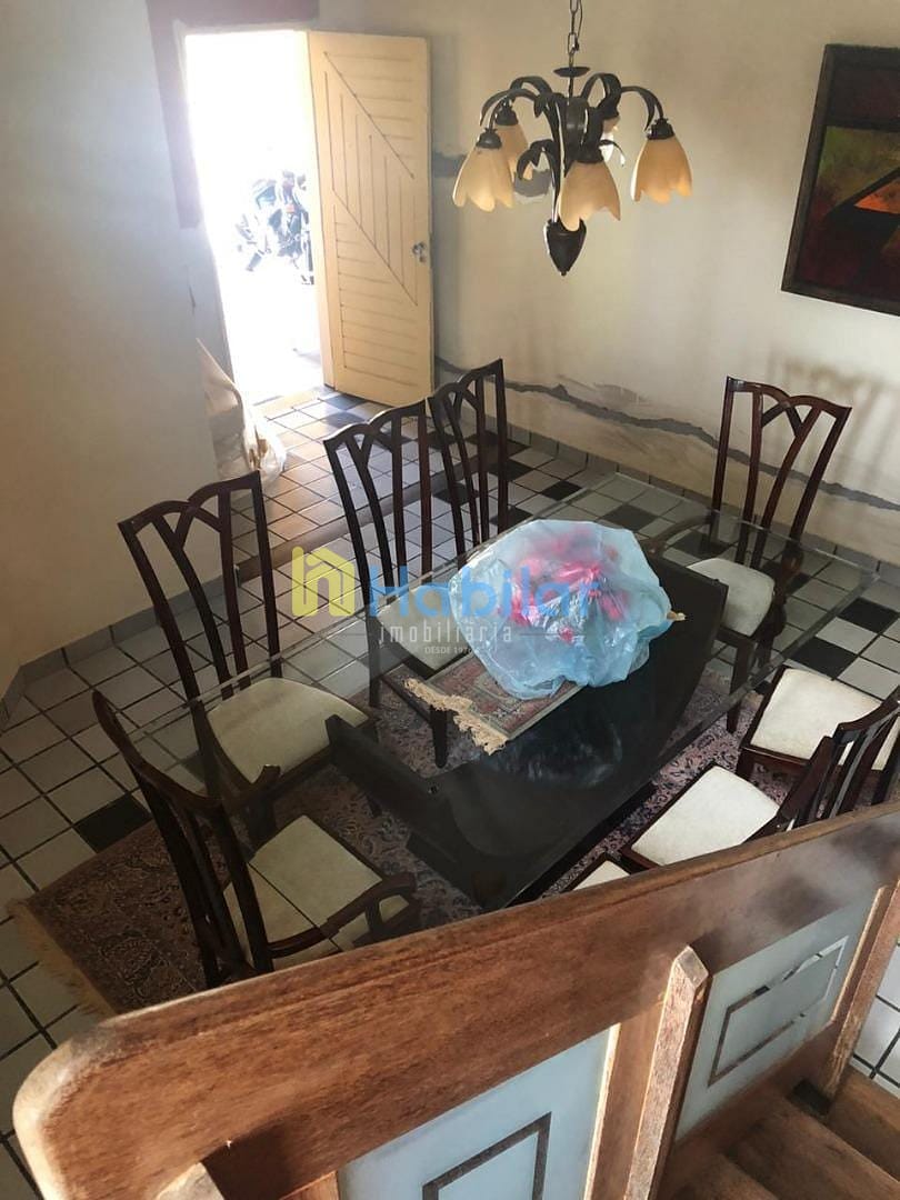 Casa à venda com 4 quartos, 284m² - Foto 5