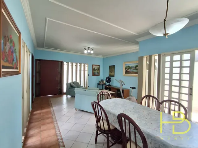 Casa 4 quartos e 2 banheiros, à venda, no bairro Wanel Ville em Sorocaba