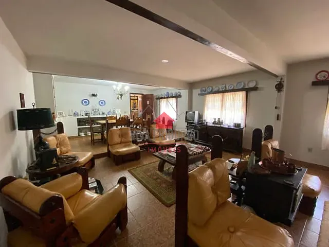 Casa com 1808m² 3 quartos e 5 banheiros, à venda, no bairro Mury em Nova Friburgo