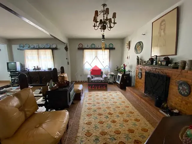 Casa com 1808m² 3 quartos e 5 banheiros, à venda, no bairro Mury em Nova Friburgo