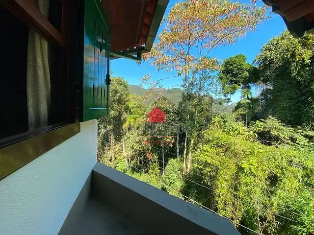 Casa com 1808m² 3 quartos e 5 banheiros, à venda, no bairro Mury em Nova Friburgo