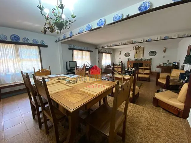 Casa com 1808m² 3 quartos e 5 banheiros, à venda, no bairro Mury em Nova Friburgo