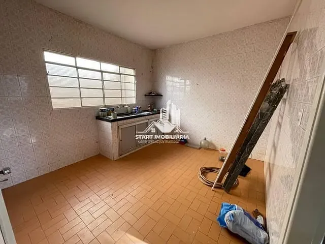 Casa 2 quartos e 2 banheiros, à venda, no bairro Jd Vista Alegre em Pederneiras