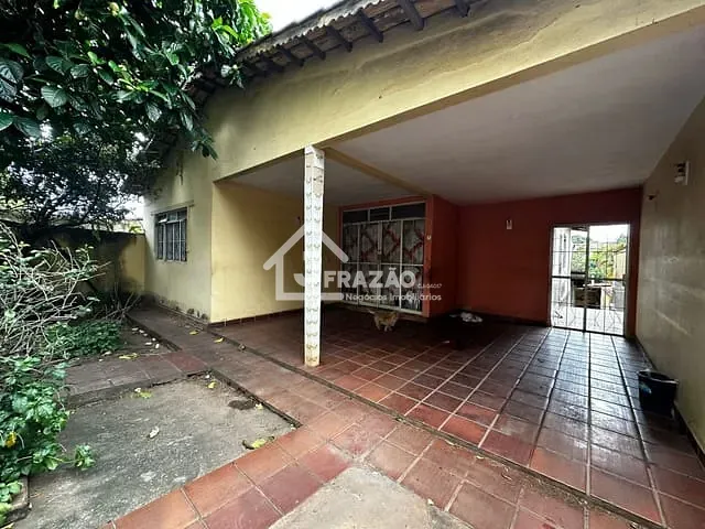 Casa com 876m² 3 quartos e 2 banheiros, à venda, no bairro Setor Sudoeste em Goiânia