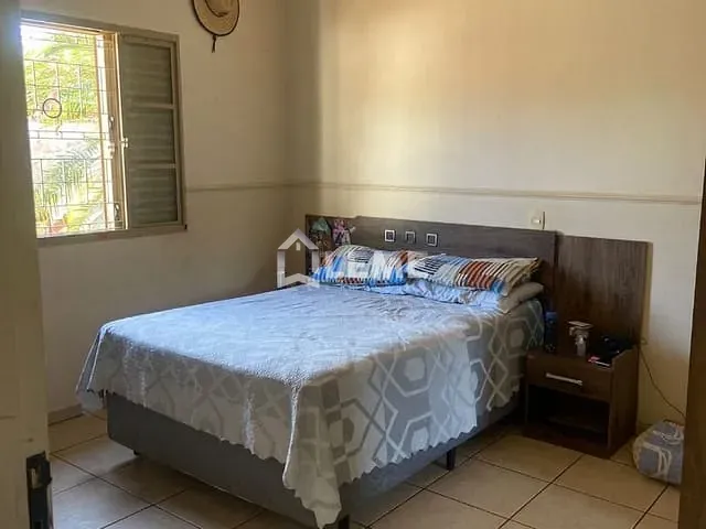 Casa com 621m² 4 quartos e 1 banheiro, à venda, no bairro Jardim Morro Azul em Mococa