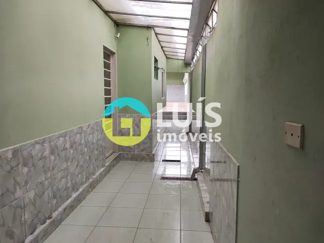 Casa 2 quartos e 1 banheiro, para alugar, no bairro Jardim Renovação em Guaranésia
