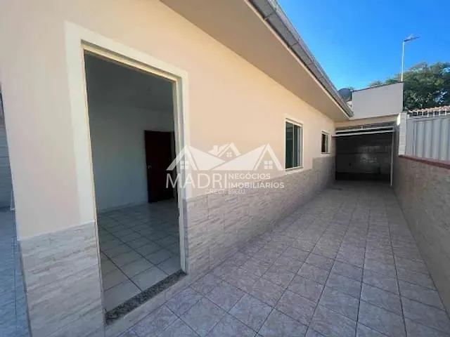 Casa com 200m² 3 quartos e 1 banheiro, à venda, no bairro Forquilhas em São José