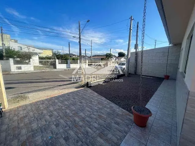 Casa com 200m² 3 quartos e 1 banheiro, à venda, no bairro Forquilhas em São José