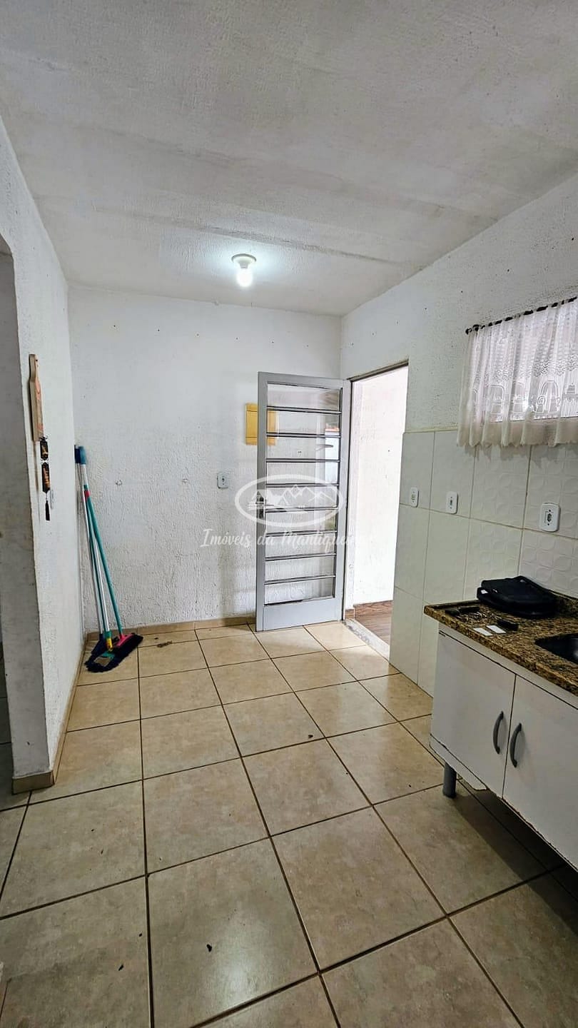 Casa à venda com 2 quartos, 70m² - Foto 34