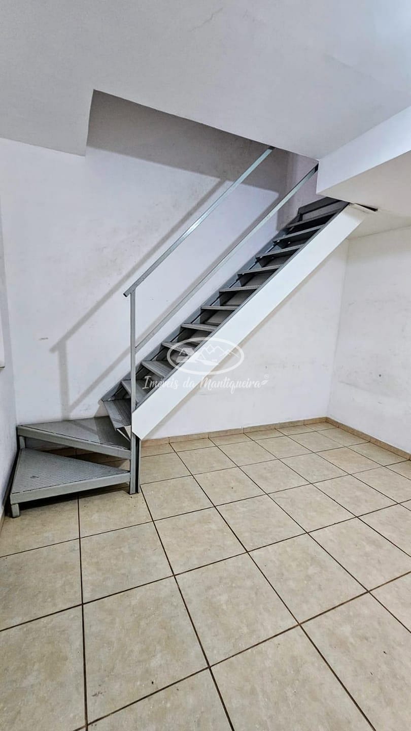 Casa à venda com 2 quartos, 70m² - Foto 37