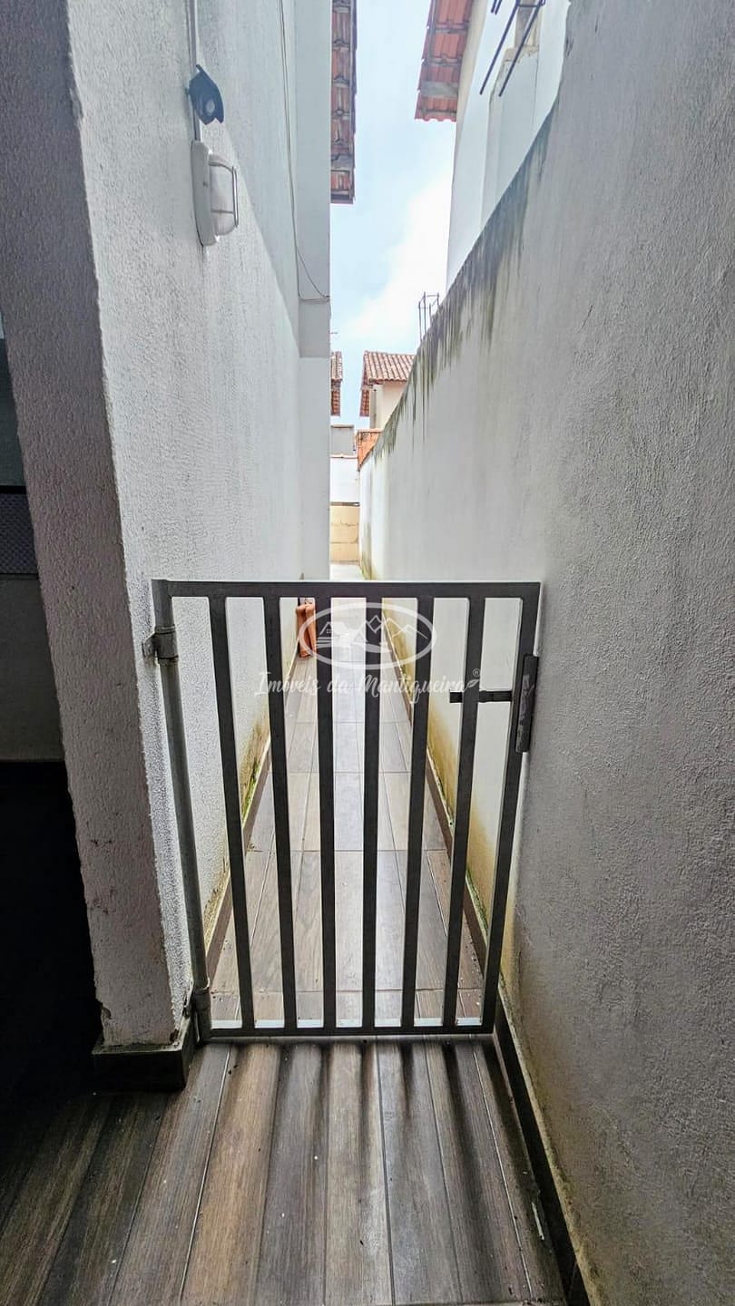 Casa à venda com 2 quartos, 70m² - Foto 39
