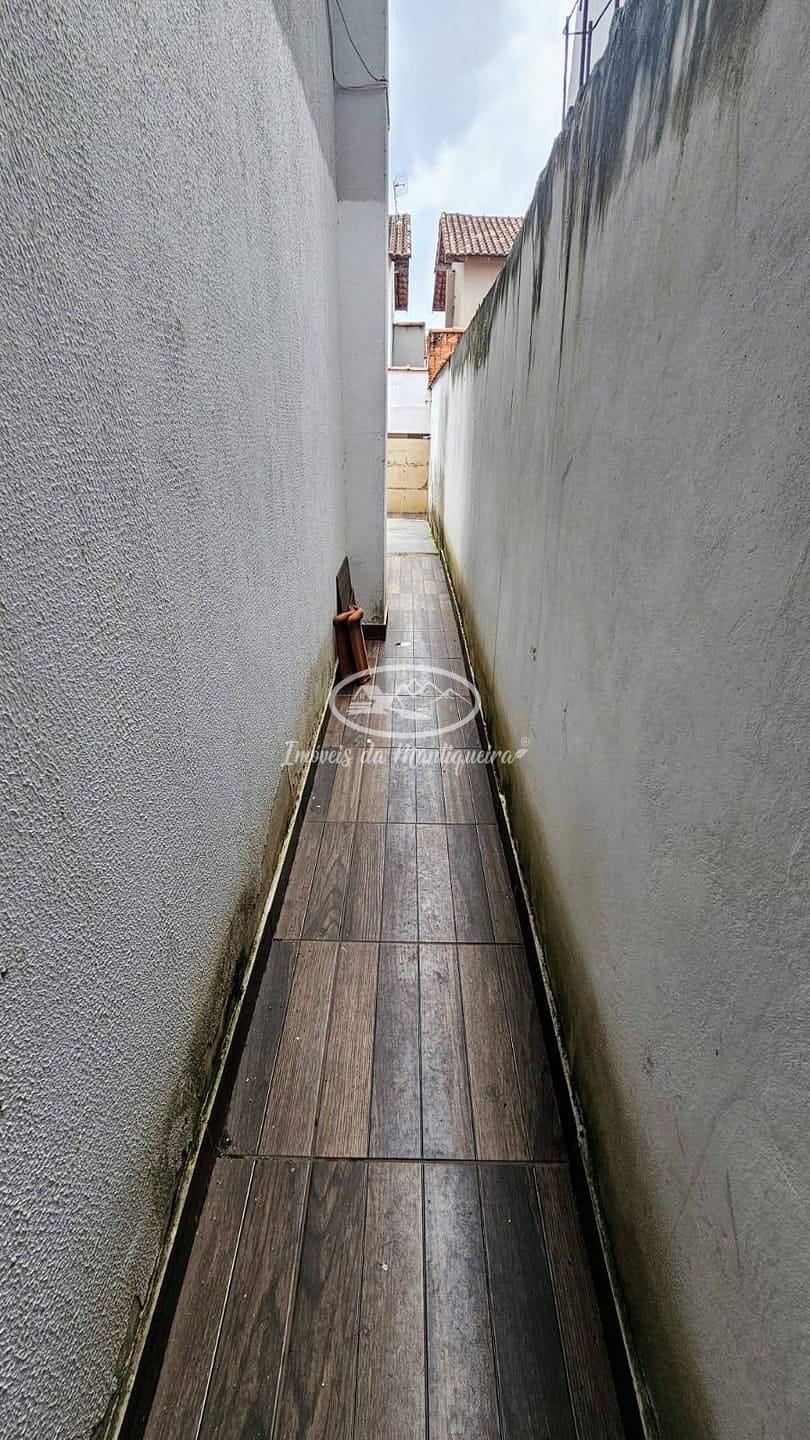 Casa à venda com 2 quartos, 70m² - Foto 40
