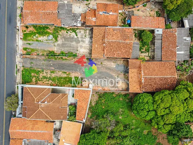 Casa com 525m² 2 quartos e 1 banheiro, à venda, no bairro Jardim Magali em Itapira
