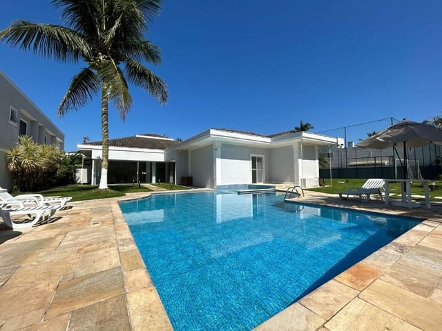Casa com 2000m² 7 quartos e 2 banheiros, à venda ou para alugar, no bairro Acapulco em Guarujá