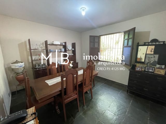 Casa com 1147m² 4 quartos e 3 banheiros, à venda, no bairro COLINAS em CATAGUASES