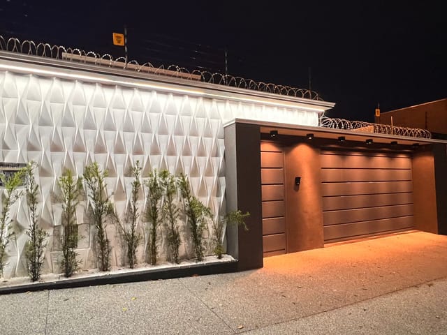 Casa com 370m² 3 quartos e 4 banheiros, à venda, no bairro Parque Amazônia em Goiânia