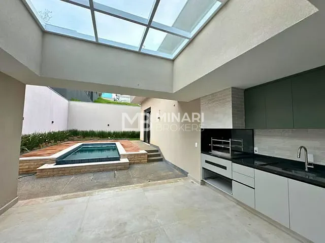Casa com 490m² 4 quartos e 5 banheiros, à venda, no bairro Alphaville em Santana de Parnaíba