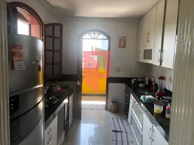 Casa 3 quartos e 2 banheiros, à venda, no bairro Jardim Laguna em Contagem