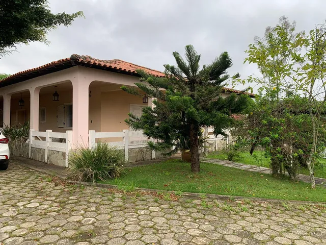 Casa 6 quartos e 5 banheiros, para alugar, no bairro Tambasco em Vassouras