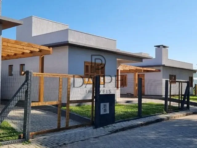 Casa com 110m² 2 quartos e 2 banheiros, à venda, no bairro Rainha do Mar em Xangri-Lá