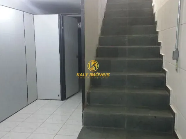 Casa à venda, no bairro Vila Curuçá em Santo André