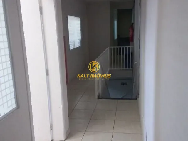 Casa à venda, no bairro Vila Curuçá em Santo André