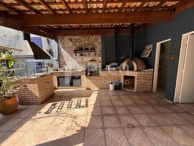 Sobrado com 156m² 5 quartos e 6 banheiros, à venda, no bairro Jardim Aeroporto em São Paulo
