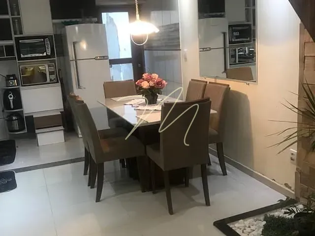 Casa 2 quartos e 2 banheiros, à venda, no bairro Conquista em Ilhéus