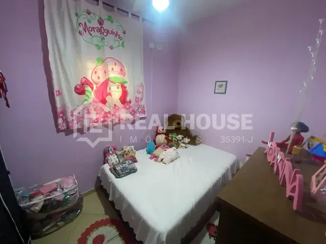 Casa com 225m² 3 quartos e 2 banheiros, à venda, no bairro Jardim Santo Amaro em Sorocaba