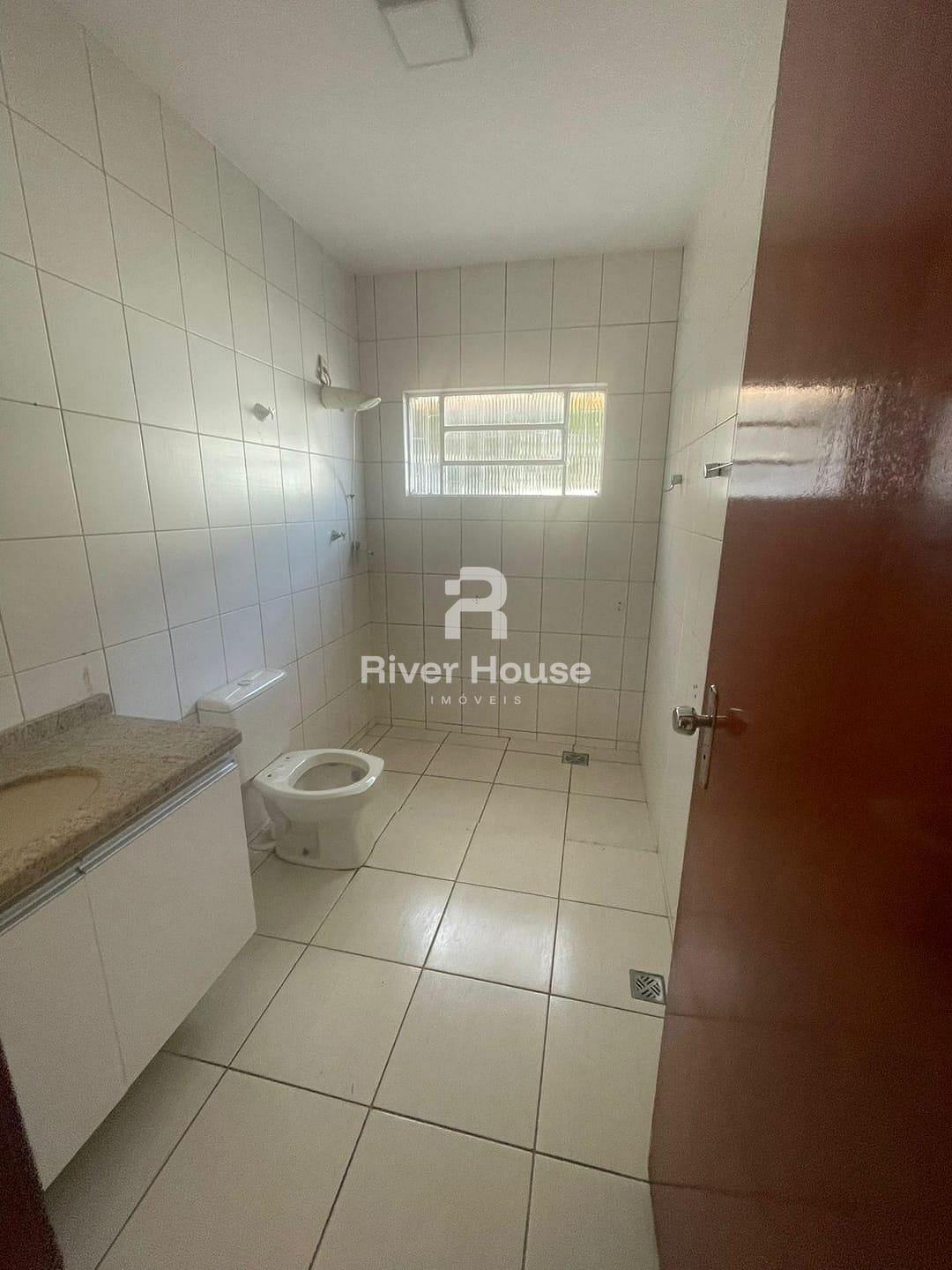 Casa para alugar com 5 quartos, 210m² - Foto 13
