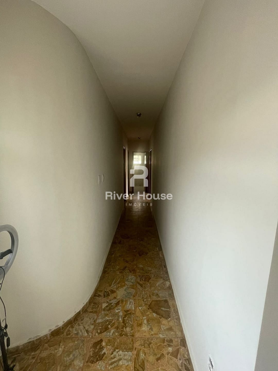 Casa para alugar com 5 quartos, 210m² - Foto 7