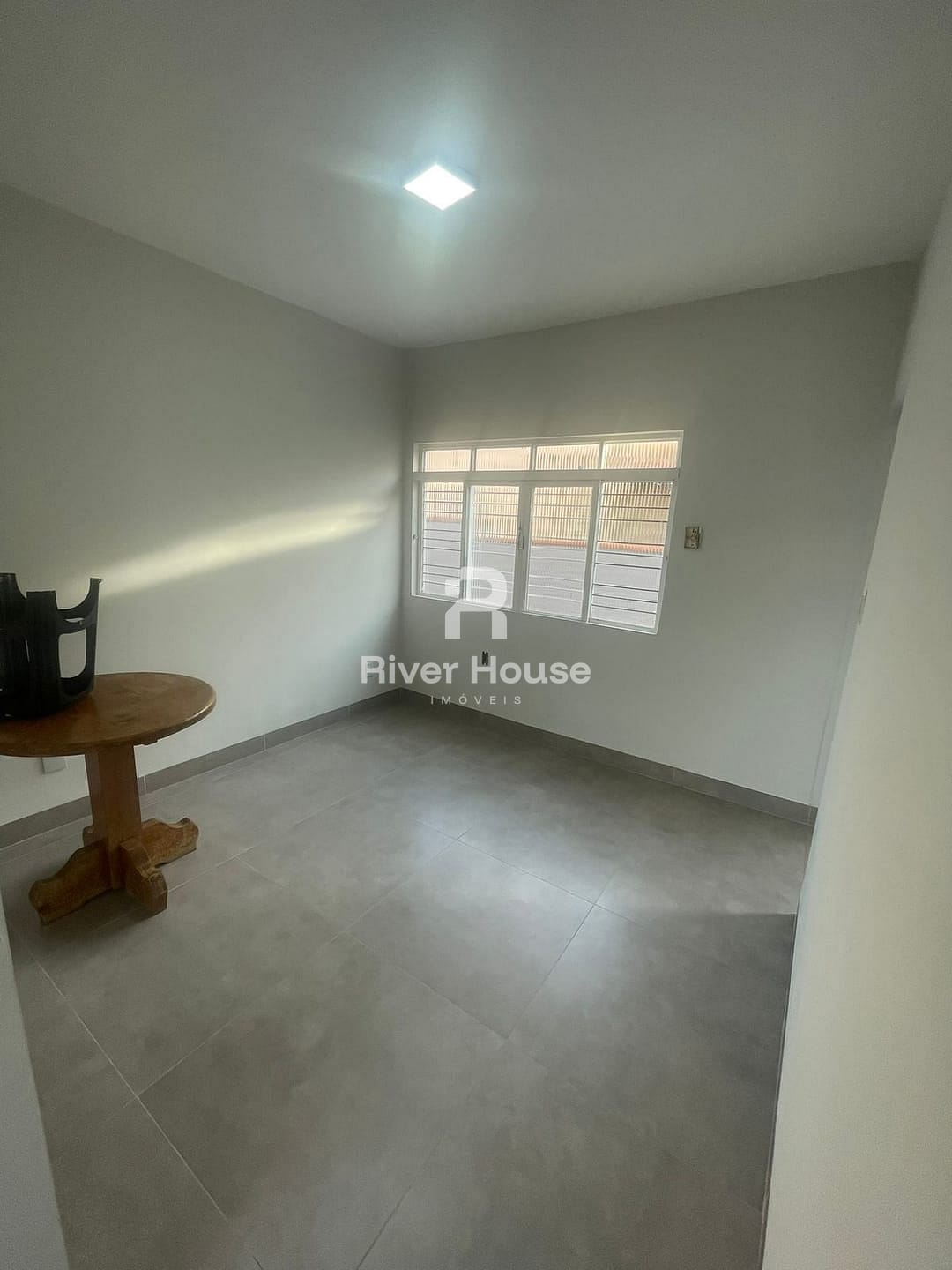 Casa para alugar com 5 quartos, 210m² - Foto 6