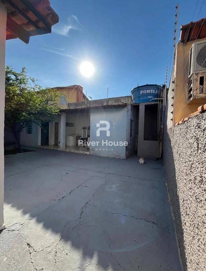 Casa para alugar com 5 quartos, 210m² - Foto 19