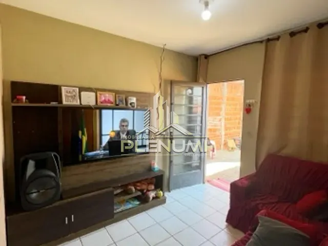 Casa com 160m² 2 quartos e 1 banheiro, à venda, no bairro Jardim Figueira em Rio Claro