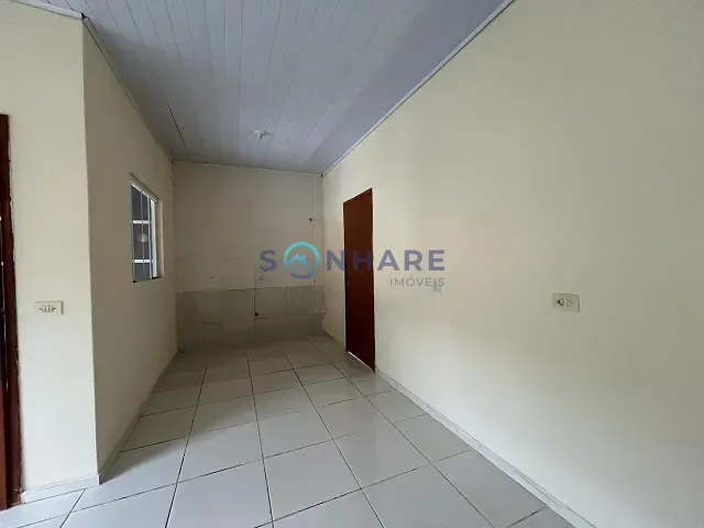 Casa 2 quartos e 1 banheiro, para alugar, no bairro Palmonari em Siqueira Campos